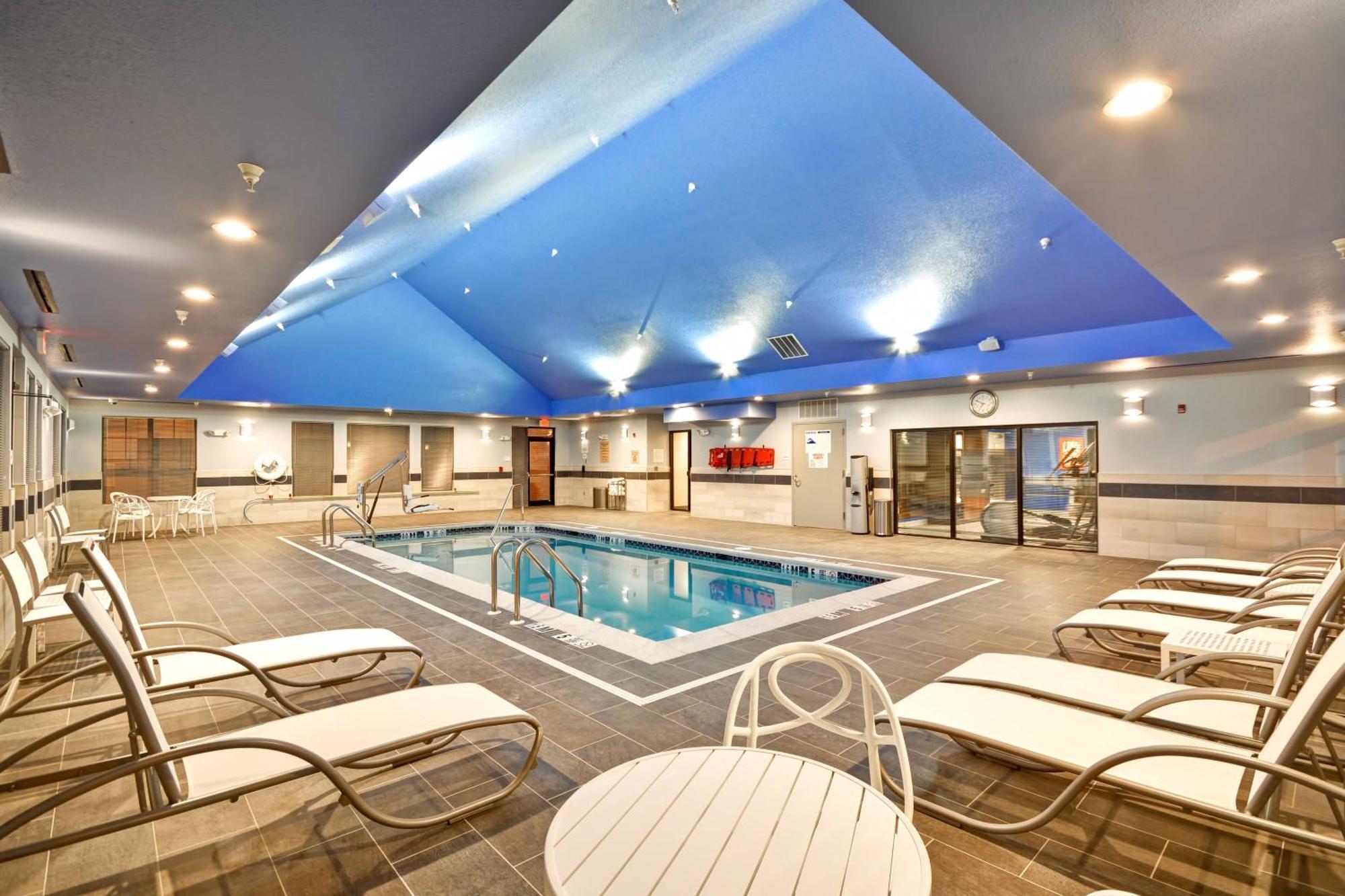 ทาวน์เพลส สวีท โดเวอร์ ร็อกอะเวย์ Hotel Dover ภายนอก รูปภาพ