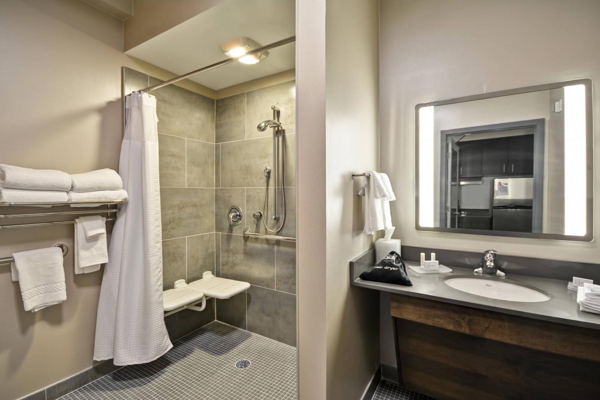 ทาวน์เพลส สวีท โดเวอร์ ร็อกอะเวย์ Hotel Dover ภายนอก รูปภาพ